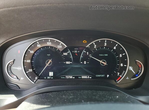 5UXTR9C56JLD58915 2018 BMW X3 White 