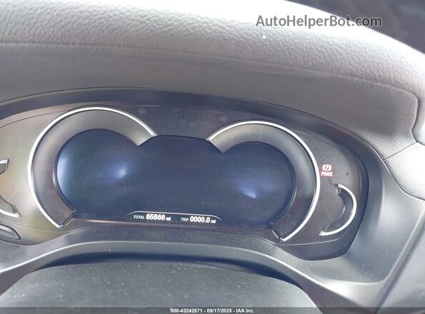 5UXTR9C57JLD59183 2018 BMW X3 White Вид задніх сидінь