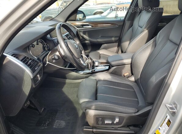 5UXTR9C58JLD69964 2018 BMW X3 Серебряный 