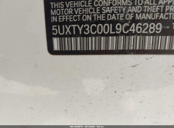 5UXTY3C00L9C46289 2020 BMW X3 Белый Вид подкапотного пространства