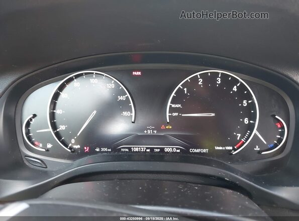 5UXTY3C04L9B70317 2020 BMW X3 White Widok tylnych siedzeń