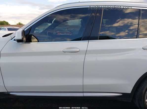 5UXTY3C05M9E61328 2021 BMW X3 White 360 interior view