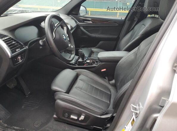 5UXTY5C04M9E30020 2021 BMW X3 Silver წინა სალონის ხედი