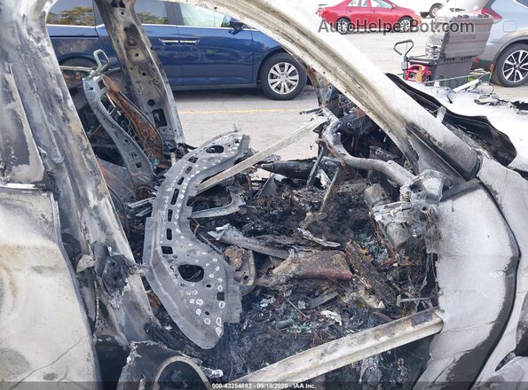 5UXTY5C05M9E28003 2021 BMW X3 White Вид салону спереду