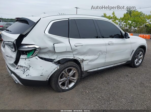 5UXTY5C08M9E71248 2021 BMW X3 White Front view