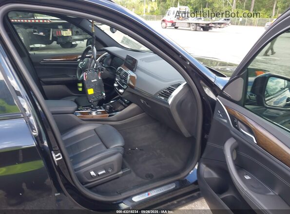 5UXTY9C08L9B83588 2020 BMW X3 Черный Вид салона спереди