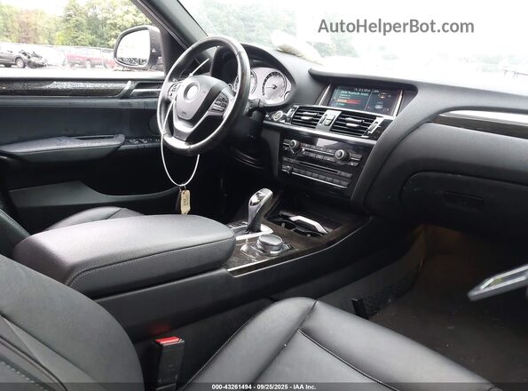 5UXXW3C54J0T80997 2018 BMW X4 Белый Вид салона спереди