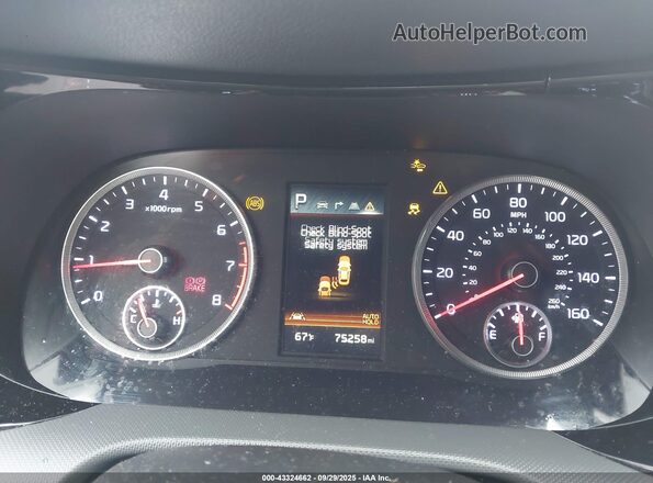 5XXG64J20NG090616 2022 KIA K5 White Հետևի նստատեղերի տեսք