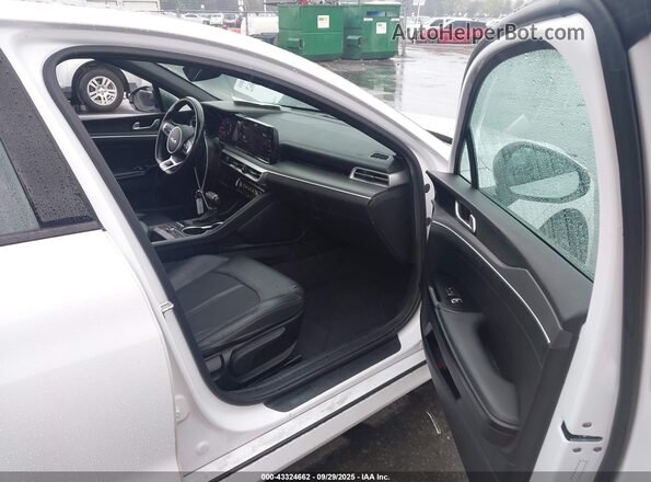 5XXG64J20NG090616 2022 KIA K5 White Սալոնի դիմացի տեսք