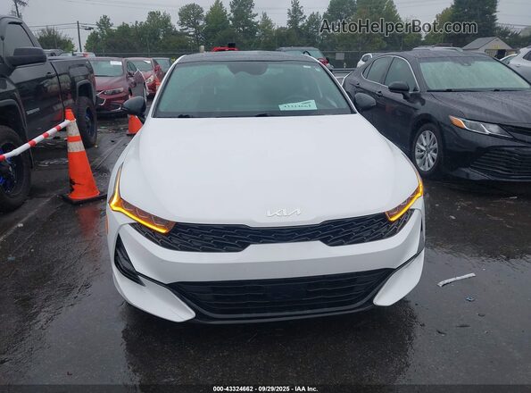 5XXG64J20NG090616 2022 KIA K5 White Սարքավորումների վահանակի տեսք