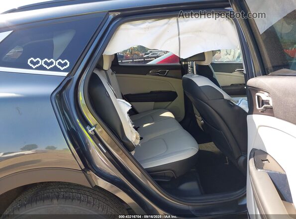 5XYK3CDF8SG241382 2025 KIA SPORTAGE Black Widok naklejki z numerem VIN