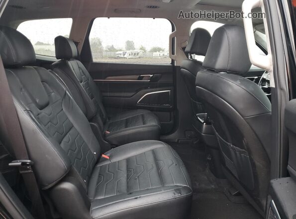 5XYP5DHC5NG315903 2022 KIA TELLURIDE Black Widok wnętrza z tyłu