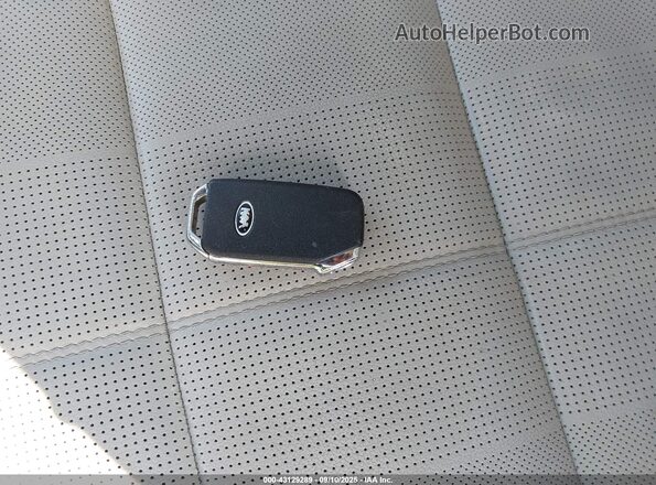 5XYP5DHC7LG058983 2020 KIA TELLURIDE White Dashboard view