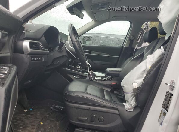 5XYP6DHC8MG138677 2021 KIA TELLURIDE White Front interior view