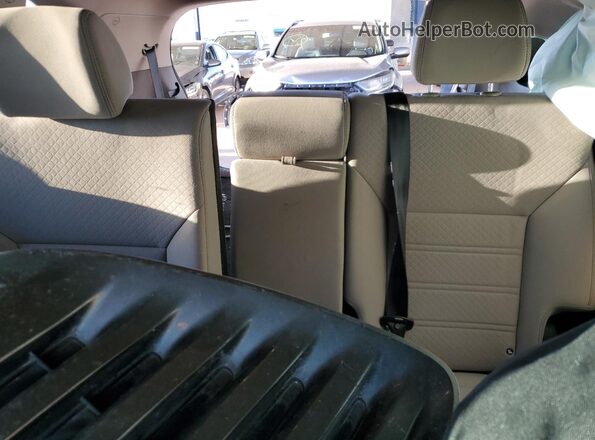 5XYPGDA36LG689017 2020 KIA SORENTO White Rear seats view