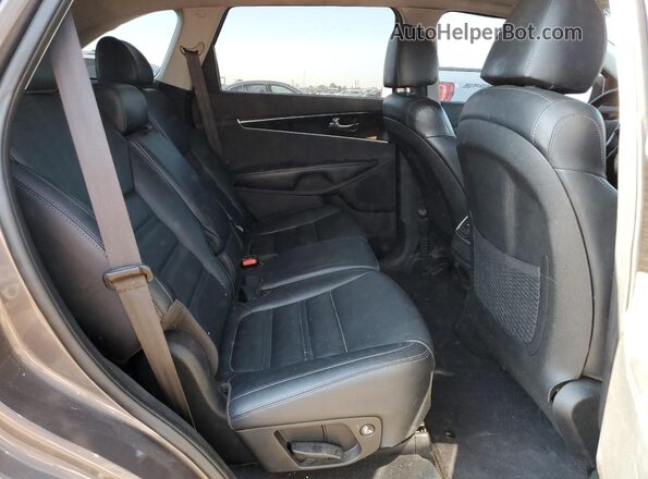 5XYPHDA54LG636508 2020 KIA SORENTO Brown Rear interior view