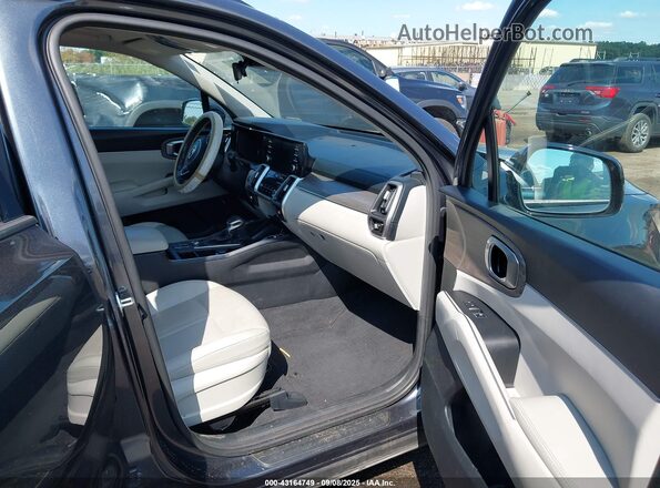 5XYRH4LF9MG065243 2021 KIA SORENTO Gray Front interior view