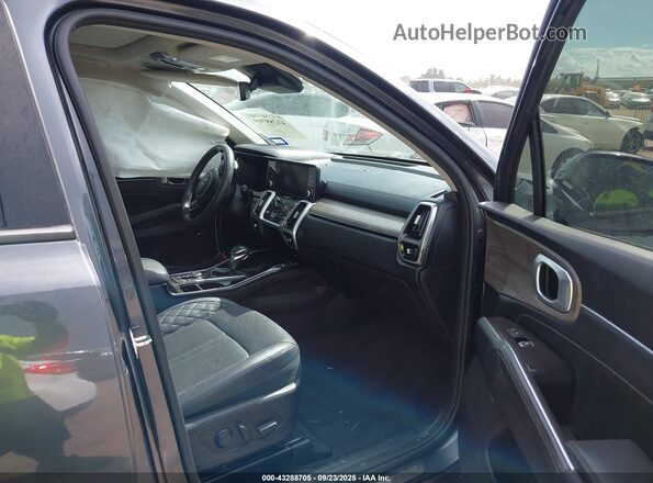 5XYRKDLFXNG090512 2022 KIA SORENTO Серый Вид салона спереди