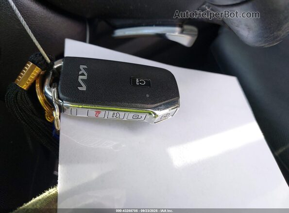 5XYRKDLFXNG090512 2022 KIA SORENTO Серый Вид панели приборов