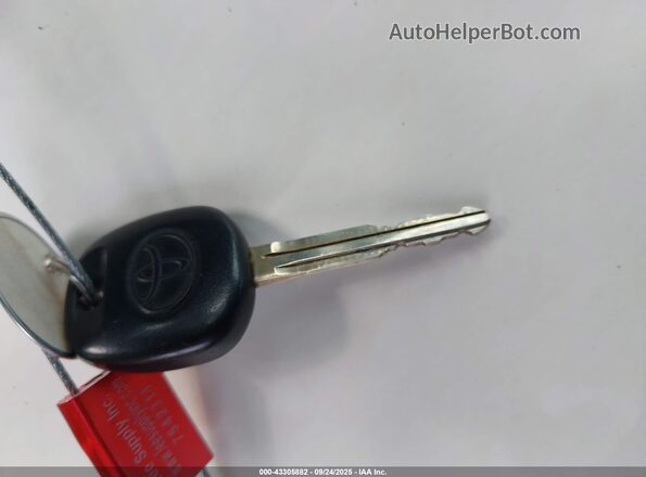 5YFDPRAEXLP132348 2020 TOYOTA LL Silver Dashboard view