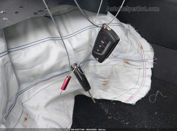 5YFEPMAE4MP176855 2021 TOYOTA LL White Widok deski rozdzielczej