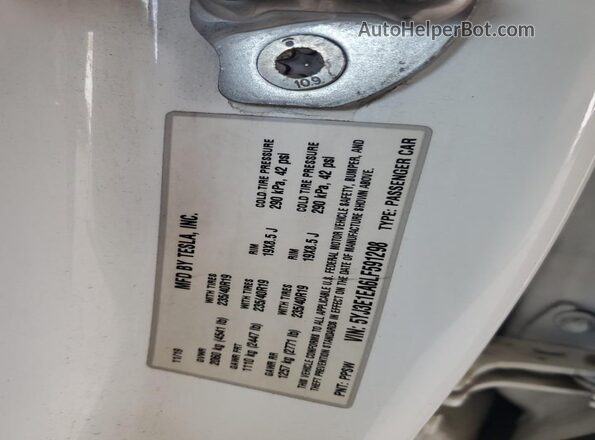 5YJ3E1EA6LF591298 2020 TESLA MODEL White Widok komory silnika