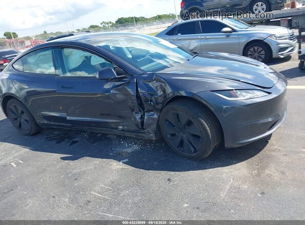 5YJ3E1EA7RF769731 2024 TESLA MODEL 3 Gray Widok z przodu