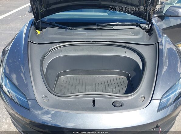 5YJ3E1EA7RF769731 2024 TESLA MODEL 3 Gray Widok z tyłu