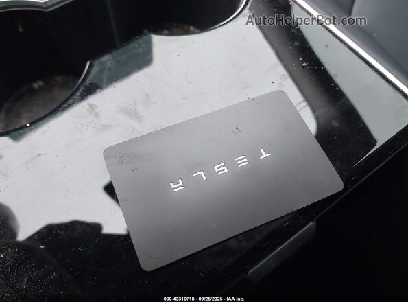 5YJ3E1EAXJF016960 2018 TESLA MODEL 3 Blue 