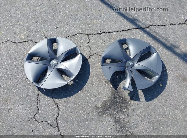 5YJ3E1EB0JF096570 2018 TESLA MODEL 3 Blue Սարքավորումների վահանակի տեսք