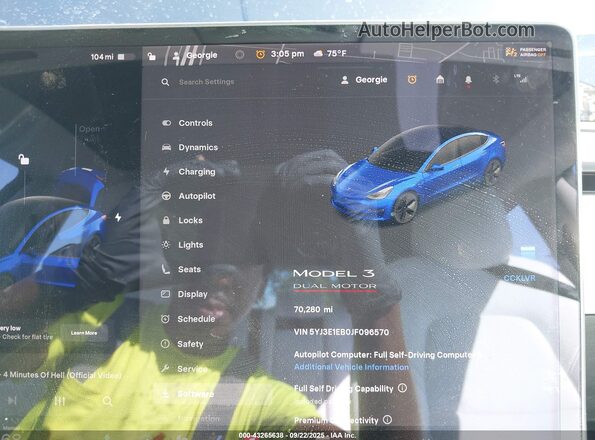 5YJ3E1EB0JF096570 2018 TESLA MODEL 3 Blue 
