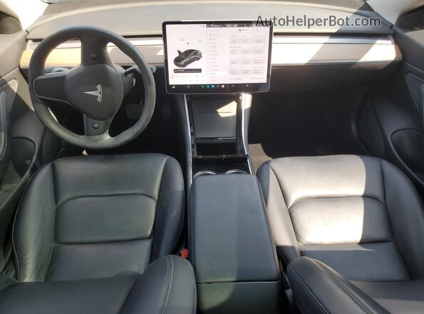 5YJ3E1EB1LF616374 2020 TESLA MODEL Gray Dashboard view