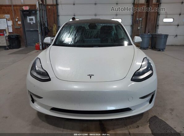 5YJ3E1EB3LF619437 2020 TESLA MODEL 3 Белый Вид щитка приборов
