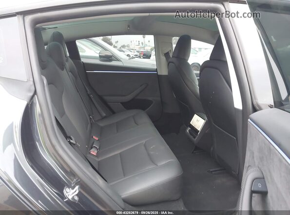 5YJ3E1EB3SF881960 2025 TESLA MODEL 3 Gray Widok naklejki z numerem VIN