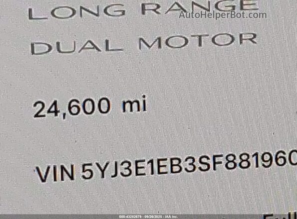 5YJ3E1EB3SF881960 2025 TESLA MODEL 3 Gray 