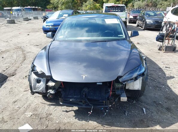 5YJ3E1EB3SF902449 2025 TESLA MODEL 3 Gray Вид задньої частини салону