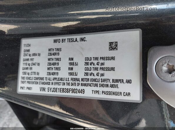 5YJ3E1EB3SF902449 2025 TESLA MODEL 3 Gray Вид підкапотного простору