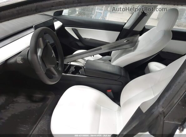 5YJ3E1EB4LF513756 2020 TESLA MODEL 3 Белый Вид салона спереди