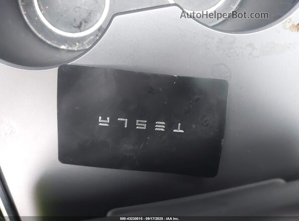 5YJ3E1EB4MF015011 2021 TESLA MODEL 3 Red Առջևի վահանակի տեսք