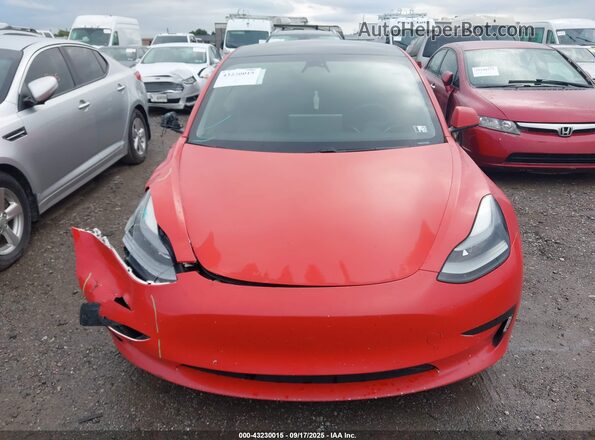 5YJ3E1EB4MF015011 2021 TESLA MODEL 3 Red Սարքավորումների վահանակի տեսք