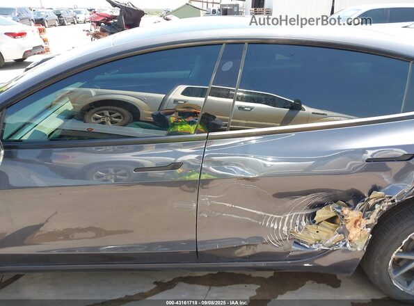 5YJ3E1EB4PF659757 2023 TESLA MODEL 3 Gray Вид задньої частини салону