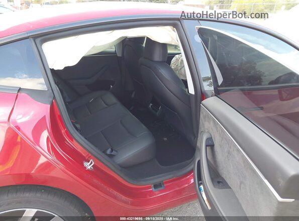 5YJ3E1EB5SF874198 2025 TESLA MODEL 3 Red Вид наклейки з VIN-кодом