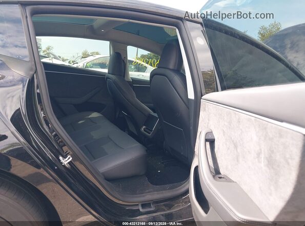 5YJ3E1EB5SF926431 2025 TESLA MODEL 3 Black Widok naklejki z numerem VIN