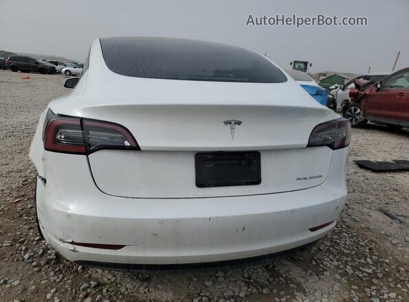 5YJ3E1EB6LF628164 2020 TESLA MODEL White Widok z tyłu