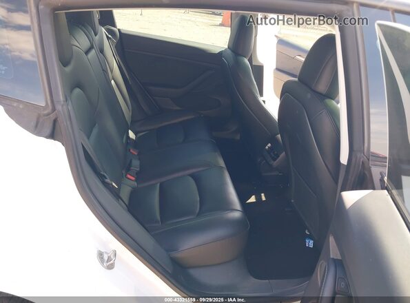 5YJ3E1EB6NF364978 2022 TESLA MODEL 3 White VIN კოდის სტიკერის ხედი