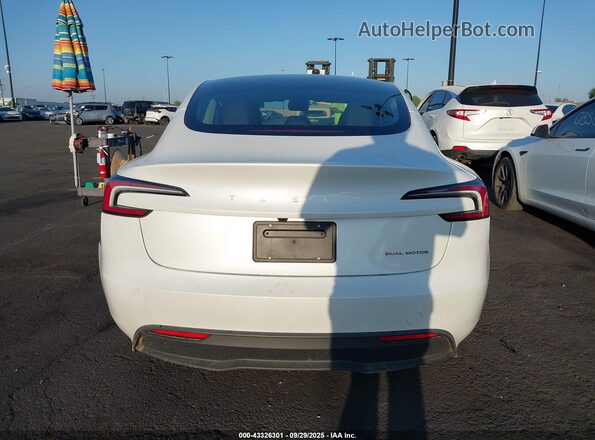 5YJ3E1EB6SF887705 2025 TESLA MODEL 3 White 