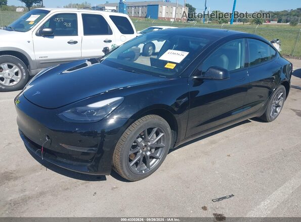 5YJ3E1EB7NF323369 2022 TESLA MODEL 3 Black Передня ліва чверть