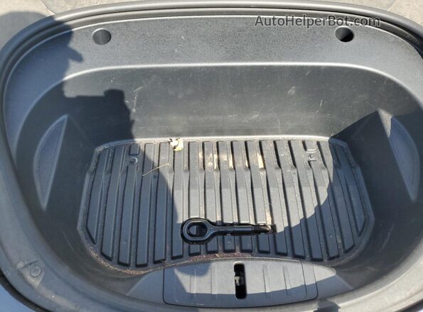 5YJ3E1EB8MF869290 2021 TESLA MODEL Gray უკანა სალონის ხედი