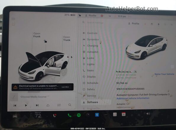 5YJ3E1EBXPF456985 2023 TESLA MODEL 3 White Հետևի նստատեղերի տեսք