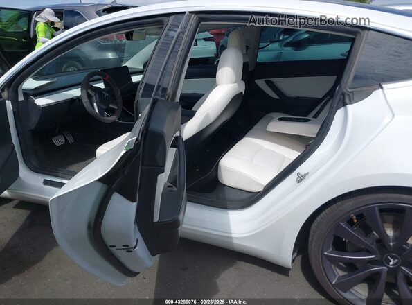 5YJ3E1EC1LF784668 2020 TESLA MODEL 3 White VIN կոդի պիտակի տեսք